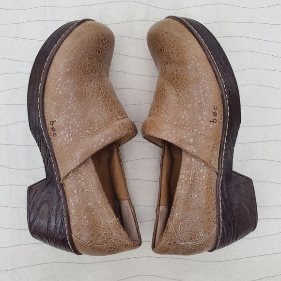 BOC Womens Bronze Gold Metallic Faux Leather Clogs Arch Support Size 9.5M EUC - Picture 8 of 11